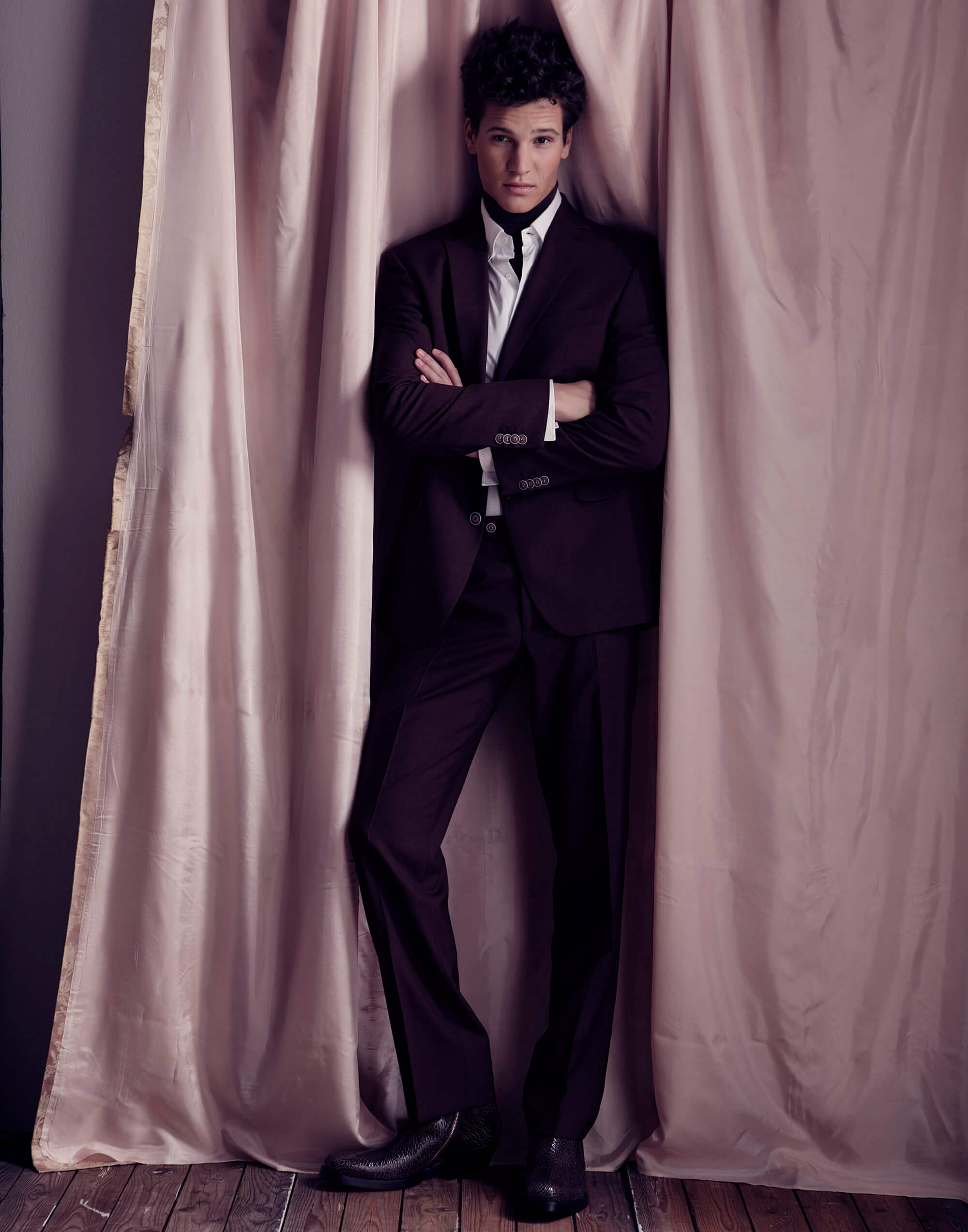 avenger-photographer-dirk-bader-fashion-men-mg_1385crop.jpg