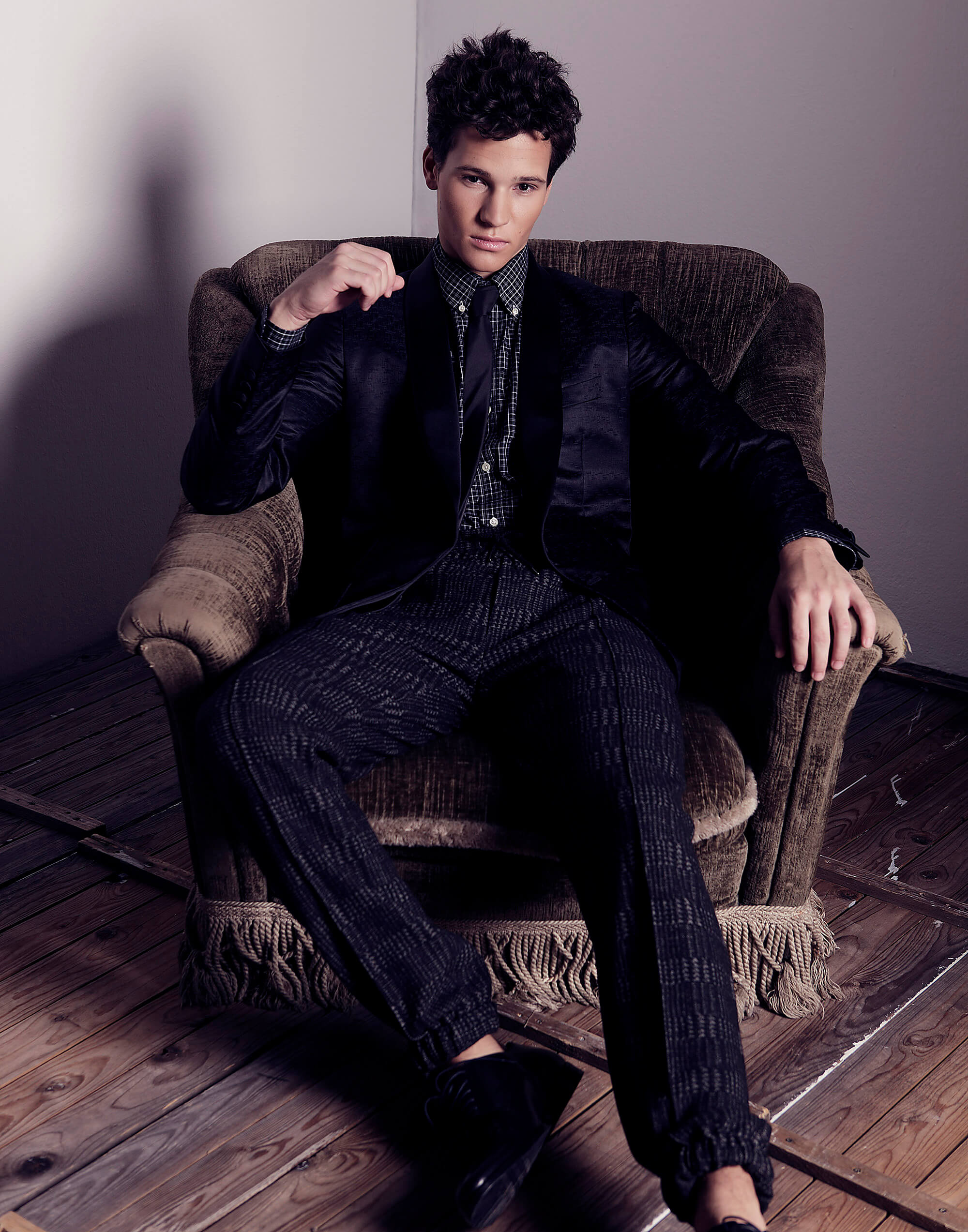 avenger-photographer-dirk-bader-fashion-men-mg_1333crop.jpg
